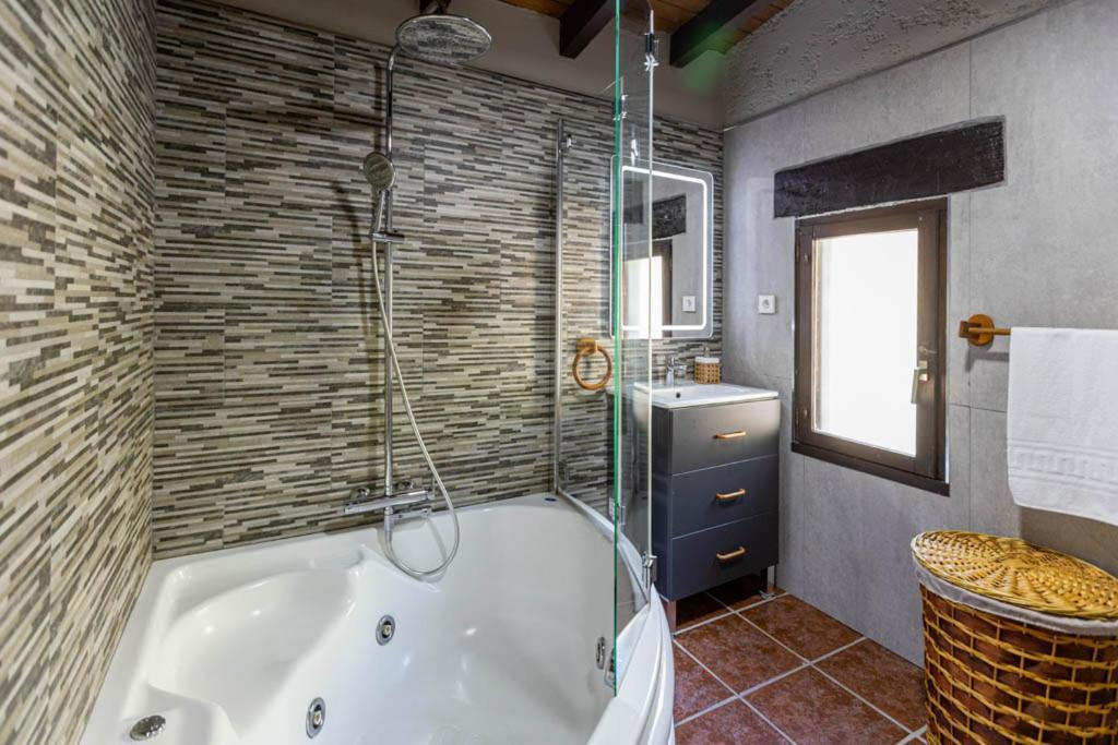 Apartamentos El Coritu Nieda Buitenkant foto