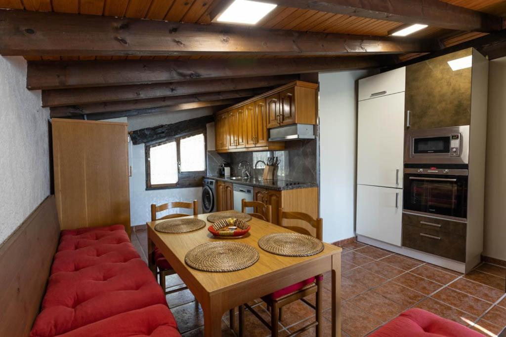Apartamentos El Coritu Nieda Buitenkant foto
