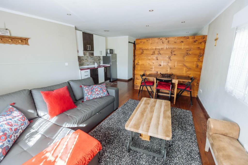 Apartamentos El Coritu Nieda Buitenkant foto