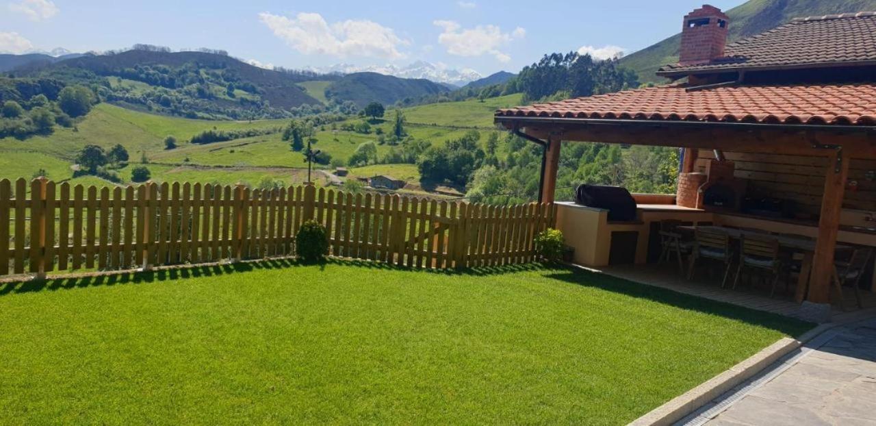 Apartamentos El Coritu Nieda Buitenkant foto
